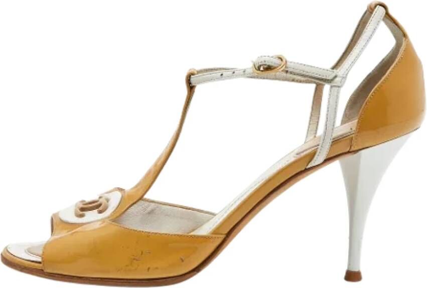 Chanel Vintage Pre-owned Leather sandals Beige Dames