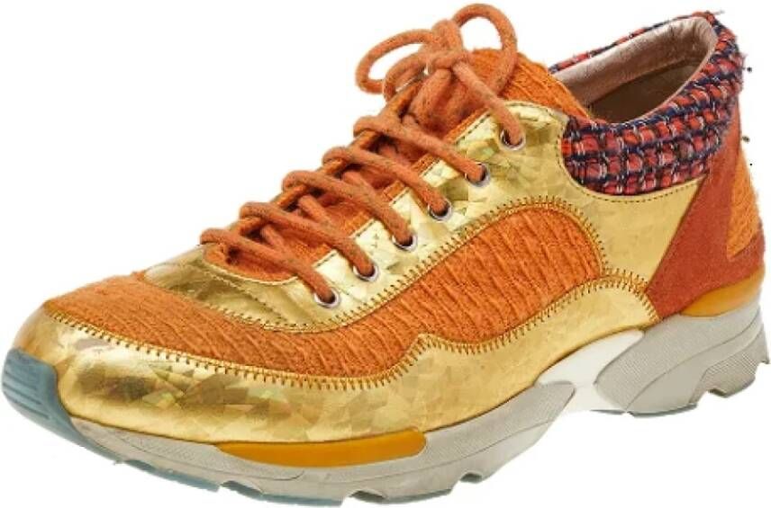 Chanel Vintage Pre-owned Leather sneakers Orange Dames