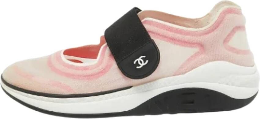 Chanel Vintage Pre-owned Mesh sneakers Pink Dames