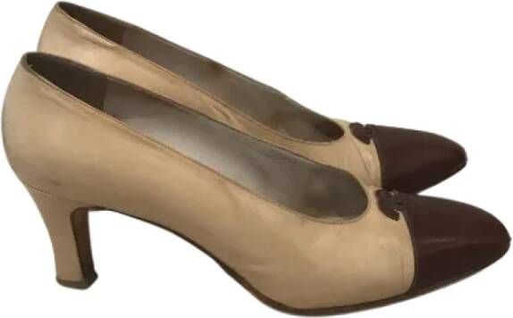 Chanel Vintage Pre-owned Pumps Beige Dames