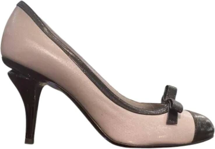 Chanel Vintage Tweedehands Beige Leren Chanel Hakken Beige Dames