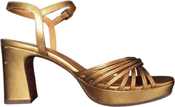 Chie Mihara Gouden leren sandalen met gesp