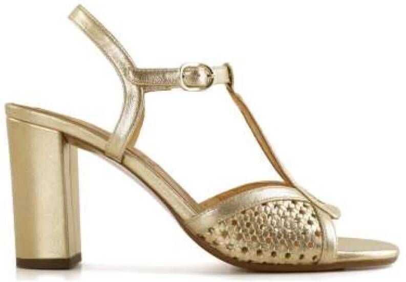 Chie Mihara Gouden leren sandalen met gespsluiting