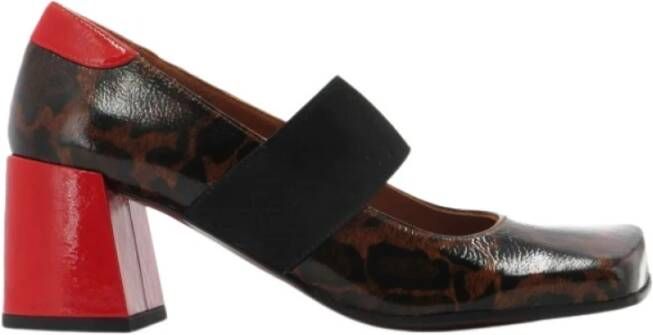Chie Mihara Lakleren pumps met dierenprint