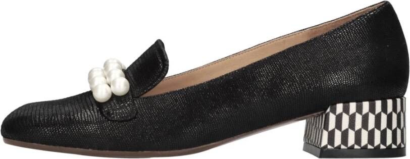 Chie Mihara Platte schoenen Zwart