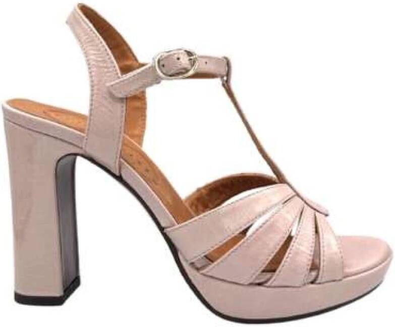 Chie Mihara Roze Lakleren Sandaal met Gesp