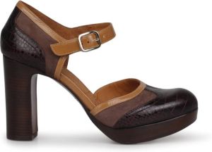 Chie Mihara Yevlin Patent Pumps met Krokodillenprint Bruin Dames