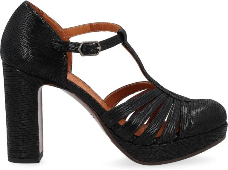 Chie Mihara Zwarte leren schoen met uitsnijding Black Dames