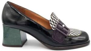 Chie Mihara Zwarte Mocassin met Geometrische Print en Groene Hak Zwart Dames