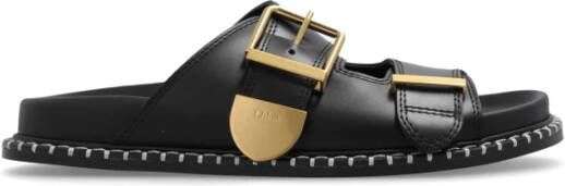 Chloé Rebecca slides Black Dames