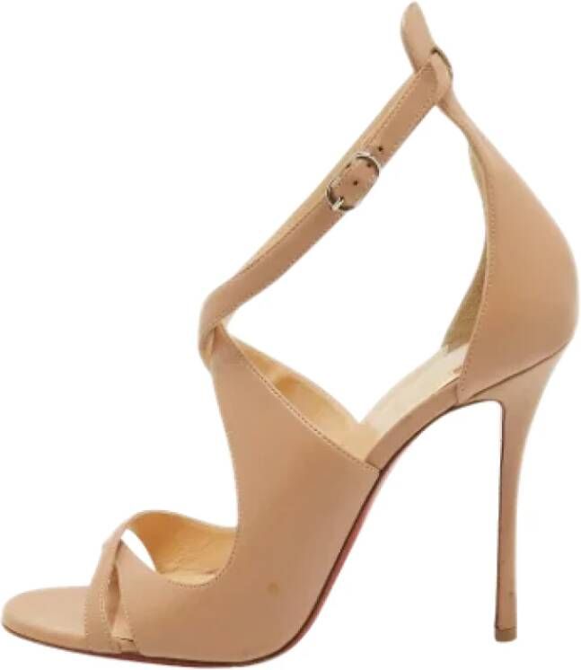 Christian Louboutin Pre-owned Leather sandals Beige Dames