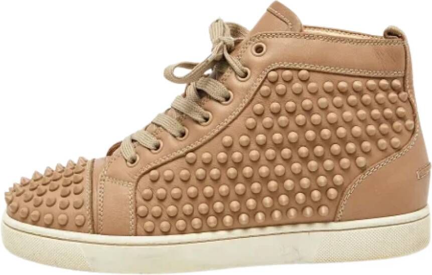 Christian Louboutin Pre-owned Leather sneakers Beige Dames