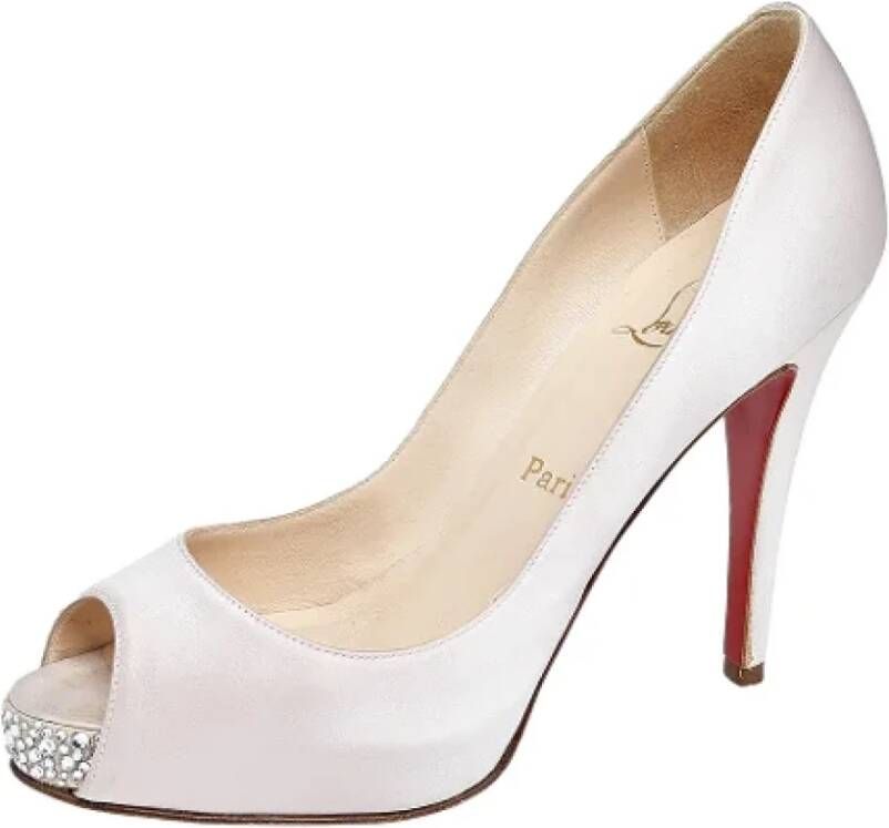 Christian Louboutin Pre-owned Satin heels Pink Dames