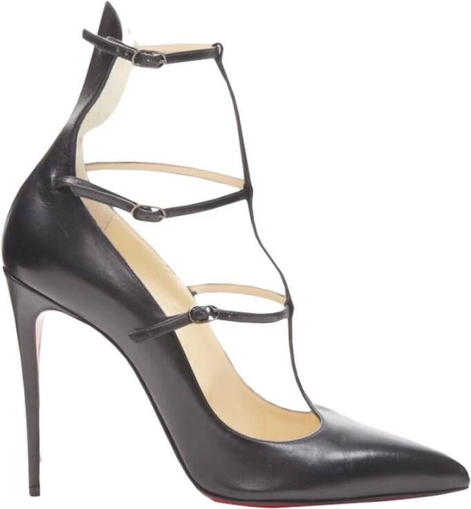Christian Louboutin Pre-owned Tweedehands elegante puntige neus hakken met enkelbandjes gesp sluiting en hoge hak