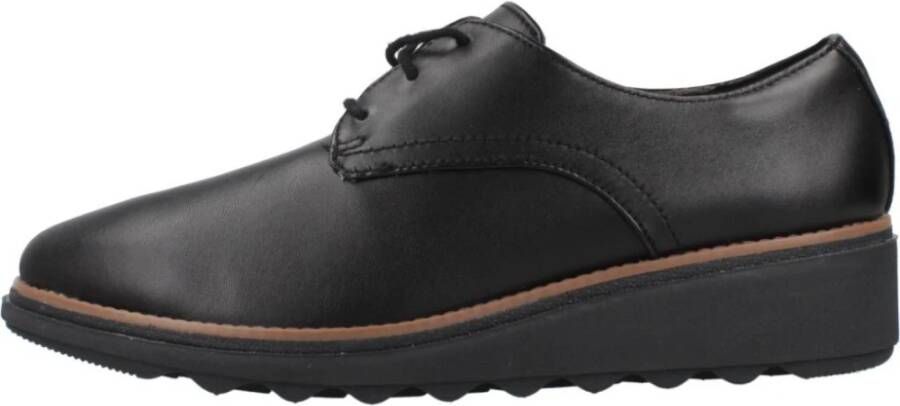Clarks Stijlvolle Leren Veterschoenen