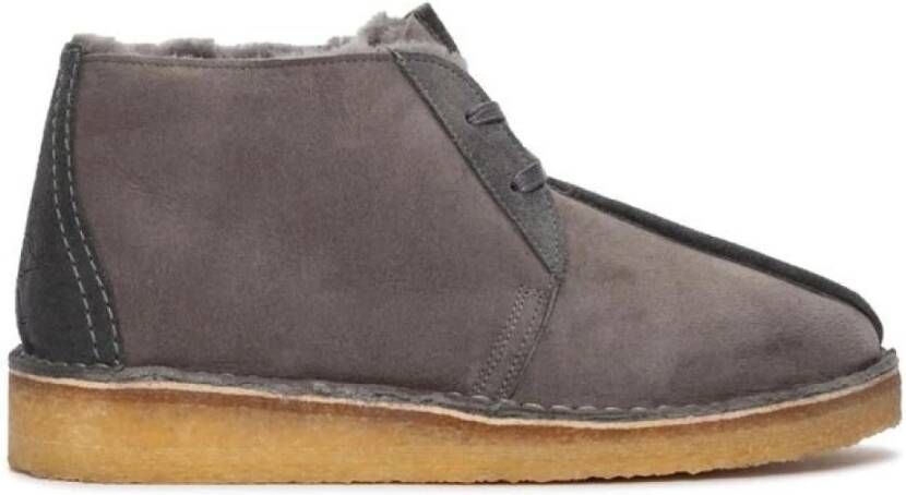 Clarks Stijlvolle Veterschoenen voor Dames Grijs Dames