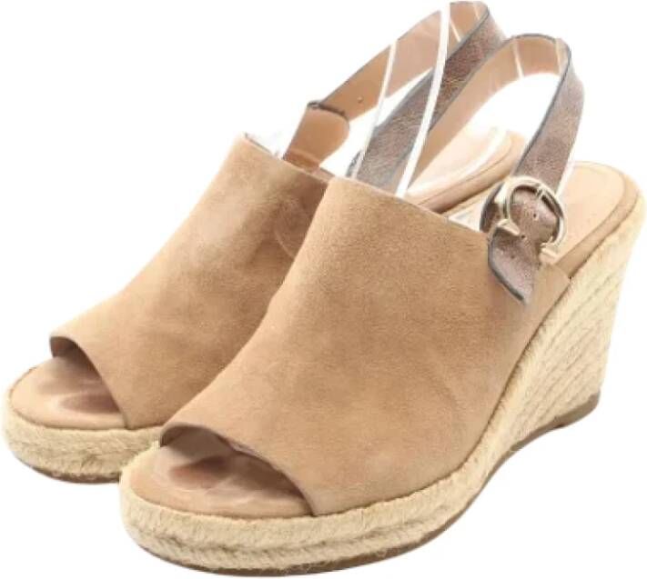 Coach Pre-owned Suede sandals Beige Dames
