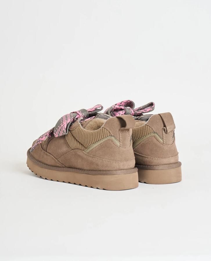 Colors of California Cow Suede Sneaker