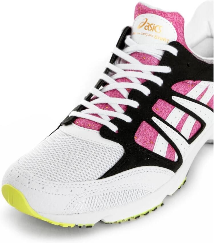 Comme des Garçons Kleurrijke Mesh Sneaker met Vetersluiting