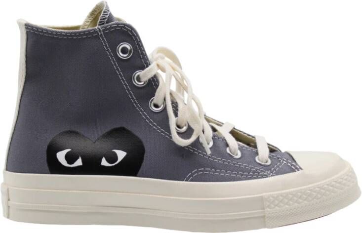 Comme des Garçons Grijze Chuck 70 Sneakers met Zwart Hart Logo Grijs Dames