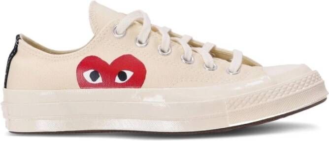 Comme des Garçons Play Witte Lage Canvas Sneakers met Hartprint Witte Hart Lage Sneakers White