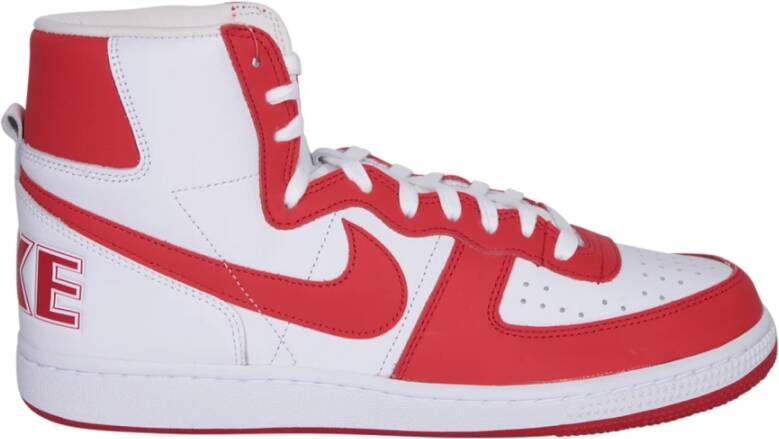 Comme des Garçons Rode Sneakers met Contrasterende Details