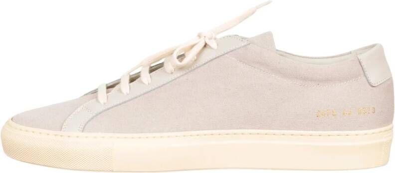 Common Projects Italiaanse leren sneakers met gouden code