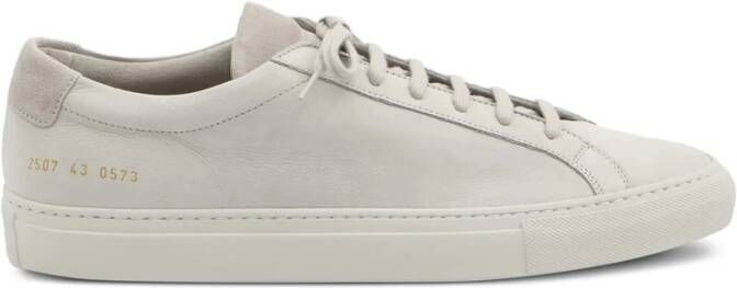 Common Projects Lichtgrijze Suède Veterschoenen
