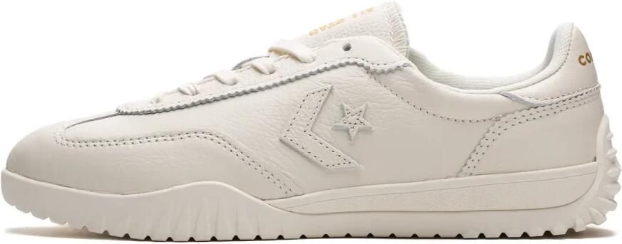 Converse Witte Retro Stijl Trainer met Gouden Accenten