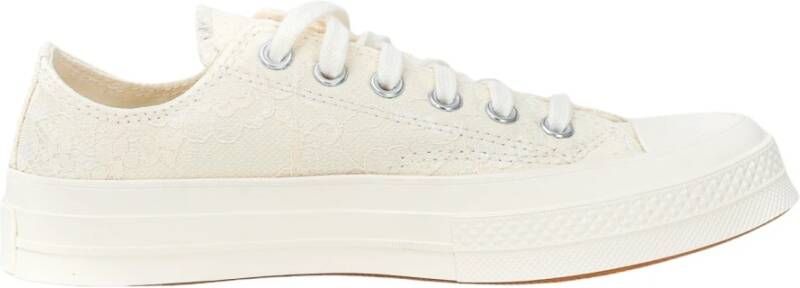 Converse Lace Chuck 70 Low Top Sneakers