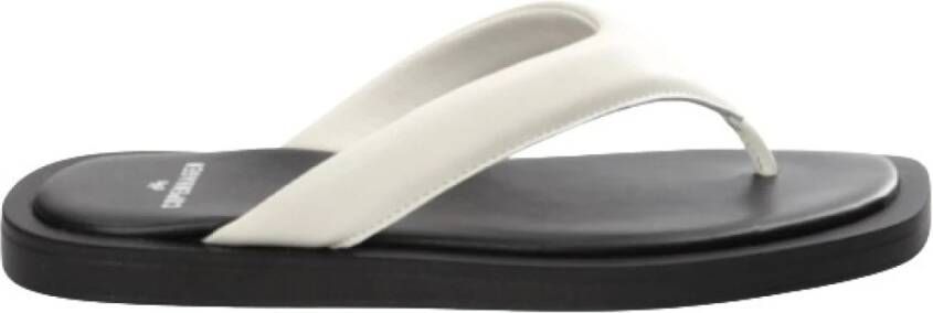 Copenhagen Studios Minimalistische Leren Teenslippers