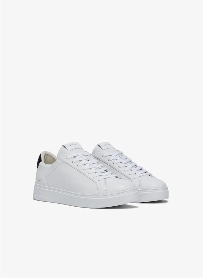 Crime London Witte Leren Sneakers met Ronde Neus en Logo Patch White Heren