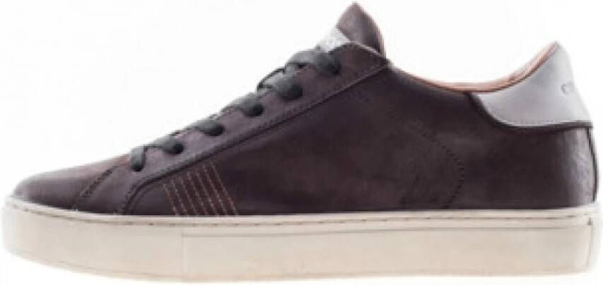 Crime London Essentiële lage top sneakers in donkerbruin zalm Brown Heren