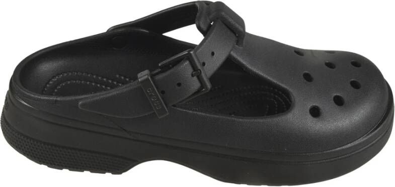 Crocs Zwarte sandalen voor zomerse outfits