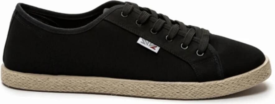 Crosby Casual Closed Sneaker