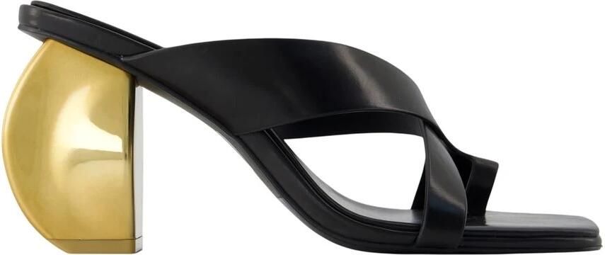 Cult Gaia Nina Pumps