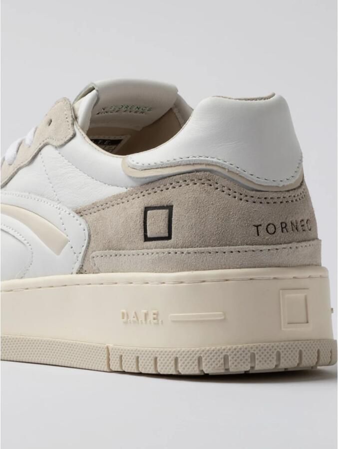 D.A.T.E Lage Sneakers Heren Torneo Maat: 41 Materiaal: Suède Kleur: Wit
