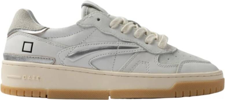 D.a.t.e. Witte Suède Sneakers met Leren Label