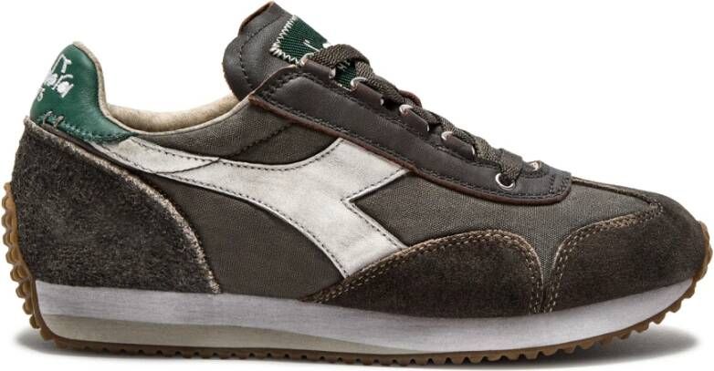 Diadora Bruine Sneakers Klassiek Ontwerp