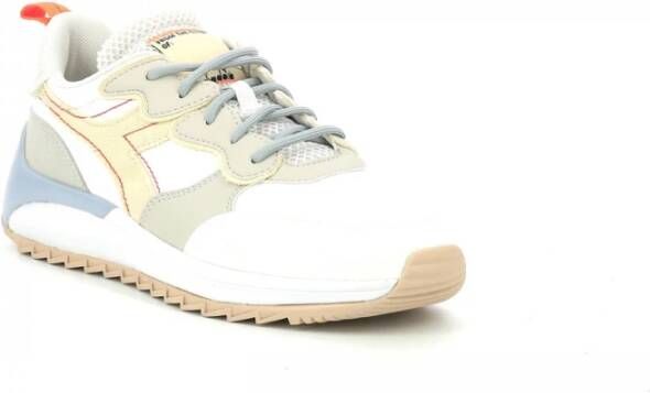 Diadora Comfortabele Lage Canvas Sneakers Wit Unisex