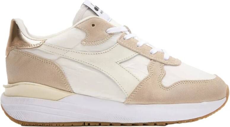Diadora Venus Dirty sneaker van leer met suède details
