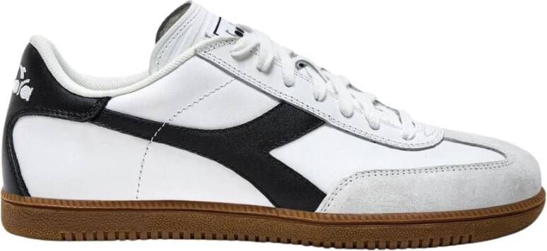 Diadora Sportieve Schoenen voor Actieve Levensstijl White