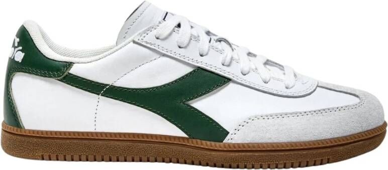 Diadora Sportieve Schoenen voor Actieve Levensstijl White