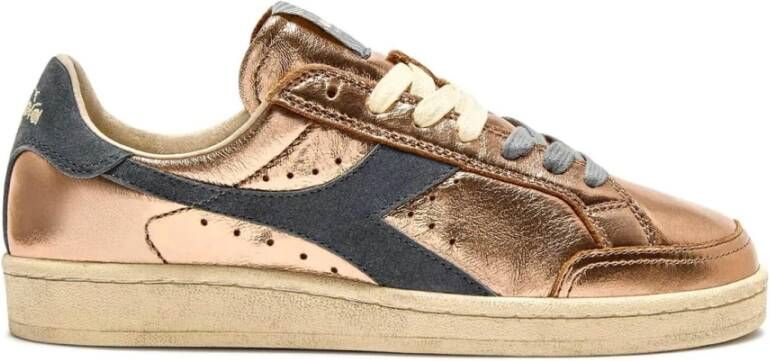 Diadora Vintage Metal Sneakers Bijna Abrikoos