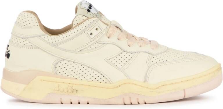 Diadora Wit Geperforeerde Leren Sneaker B560 Apulia Wit Unisex