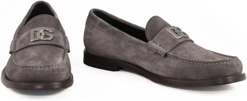 Dolce & Gabbana Grijze Suede Loafers met Metalen DG Logo Gray Heren