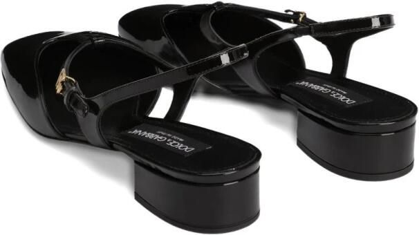 Dolce & Gabbana Zwarte sandalen met gouden logogesp