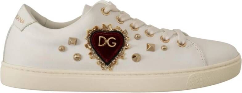 Dolce & Gabbana Leren Sneakers met Gouden Studs en Rood Fluweel Hart Borduurwerk White