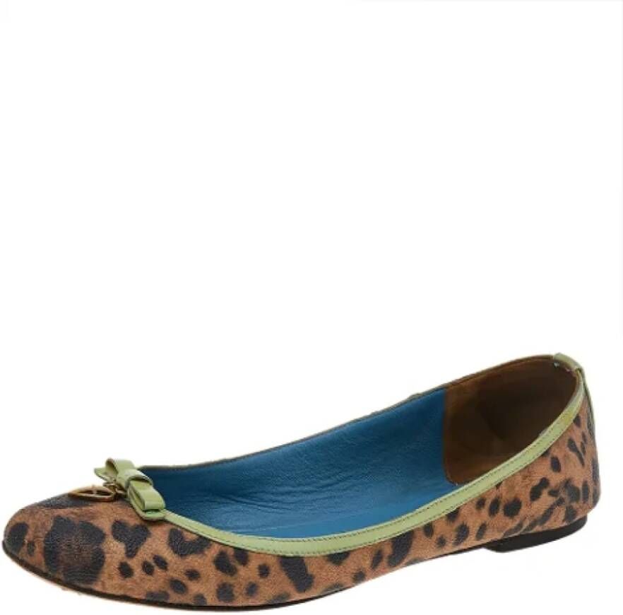 Dolce & Gabbana Pre-owned Coated canvas flats Brown Dames