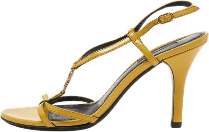 Dolce & Gabbana Pre-owned Leather sandals Yellow Dames